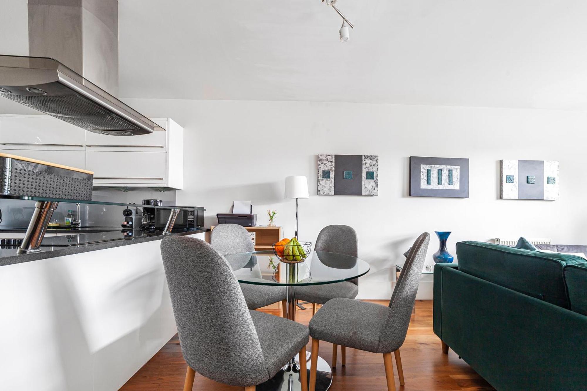 Deluxe Holborn Two Bedroom Apartment لندن المظهر الخارجي الصورة
